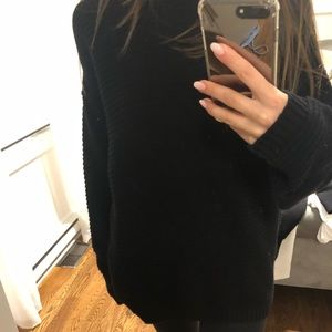 Oversized knit long sleeve